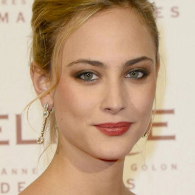 nora-arnezeder